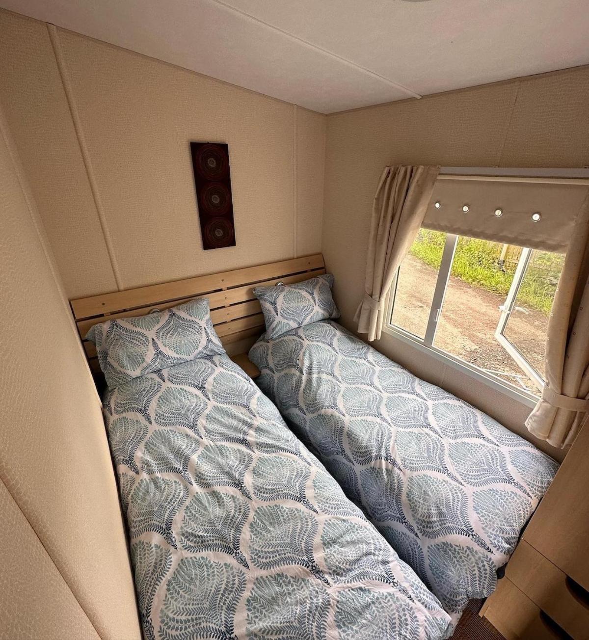 4-Bedroom Cosalt Caravan In Uddingston, Glasgow Kültér fotó
