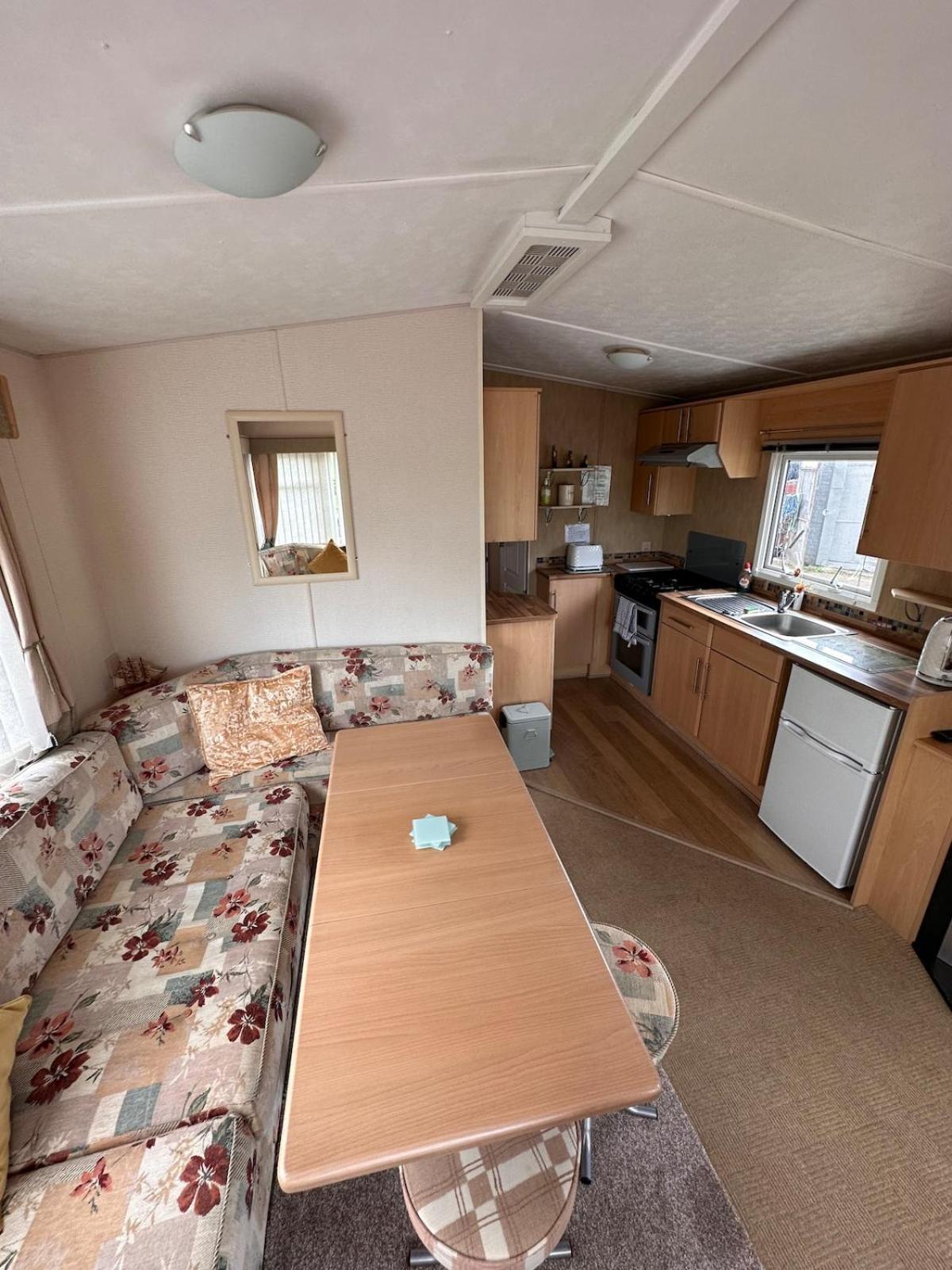 4-Bedroom Cosalt Caravan In Uddingston, Glasgow Kültér fotó